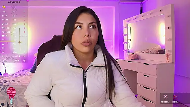 kloe28 online show from October 4, 2025, 3:48 am