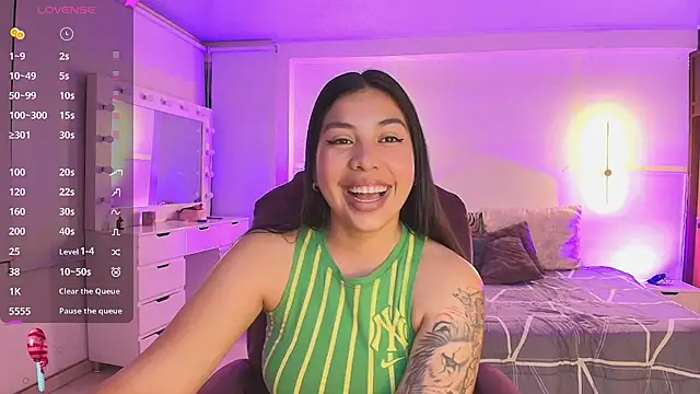 kloe28 online show from April 3, 2026, 3:37 am