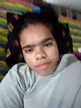 Snapshot of Ok_pooja chatting on October 8, 2025, 1:03 am Ok pooja online show from October 8, 2025, 1:03 am