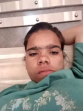 Snapshot of Ok_pooja chatting on October 9, 2025, 6:33 am Ok pooja online show from October 9, 2025, 6:33 am