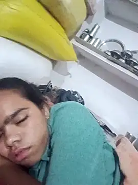 Snapshot of Ok_pooja chatting on October 10, 2025, 12:20 am Ok pooja online show from October 10, 2025, 12:20 am