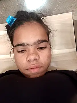 Snapshot of Ok_pooja chatting on October 17, 2025, 8:39 am Ok pooja online show from October 17, 2025, 8:39 am