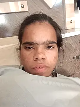 Snapshot of Ok_pooja chatting on November 3, 2025, 7:31 am Ok pooja online show from November 3, 2025, 7:31 am