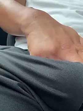 queen slave1221 online show from October 1, 2025, 4:40 am