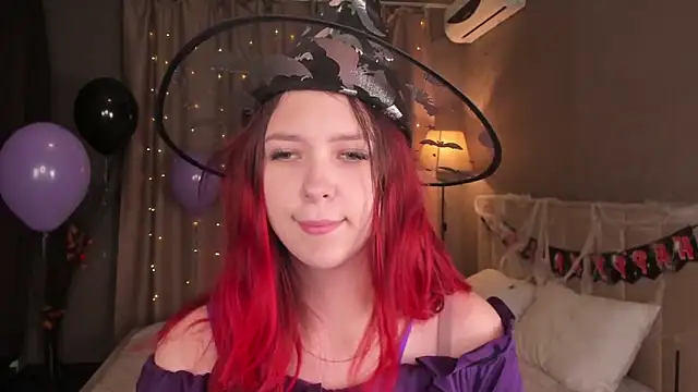 Monica  Queen online show from October 22, 2025, 11:59 pm