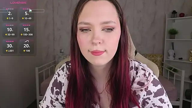 Monica  Queen online show from May 10, 2026, 5:34 am