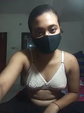 Love Queen11 online show from October 12, 2025, 3:11 pm