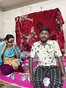 Love Queen11 online show from January 15, 2026, 4:44 pm