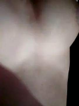 Hot rieal6 online show from April 11, 2026, 4:22 pm