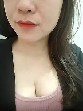 Girl Shy2000 online show from February 26, 2026, 2:43 am