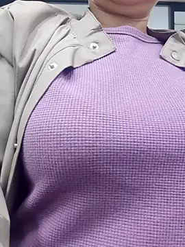 Kimkhaepretty online show from October 10, 2025, 1:59 am