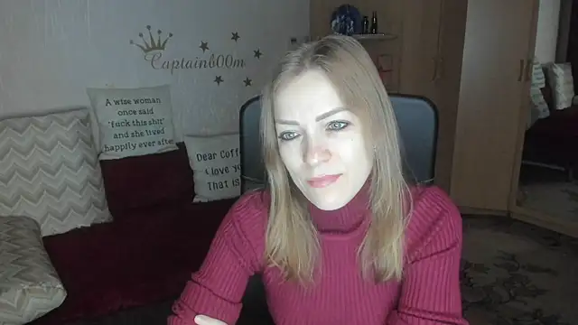 Tiffany Bates online show from November 7, 2025, 3:17 am