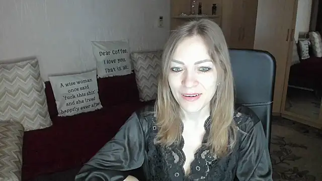 Tiffany Bates online show from March 3, 2026, 3:23 am