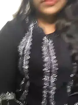 Miss Rose   online show from October 9, 2025, 5:22 pm