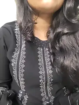 Miss Rose   online show from October 14, 2025, 3:57 pm