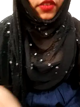 Miss Rose   online show from November 19, 2025, 7:41 am