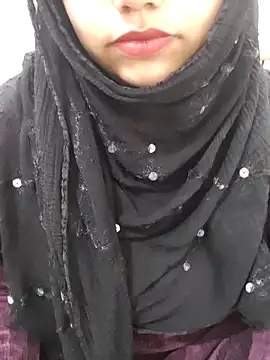 Miss Rose   online show from December 5, 2025, 7:17 am