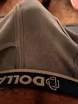 Unluckyperson3 online show from November 4, 2025, 1:32 pm