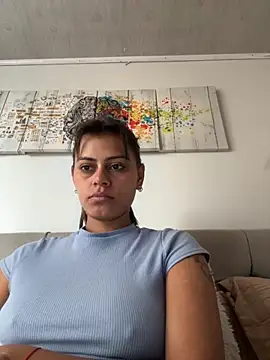 anna evans09 online show from October 19, 2025, 1:23 pm