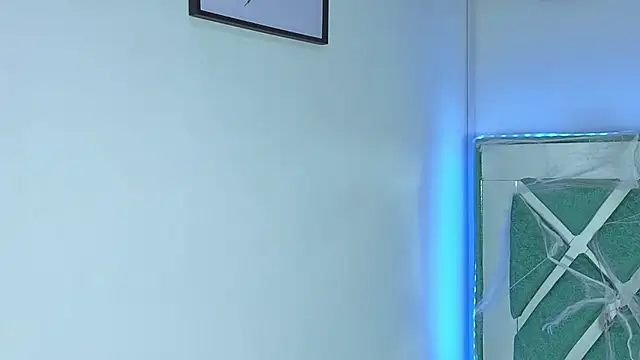 Snapshot of lissastone chatting on November 2, 2025, 7:44 am lissastone online show from November 2, 2025, 7:44 am