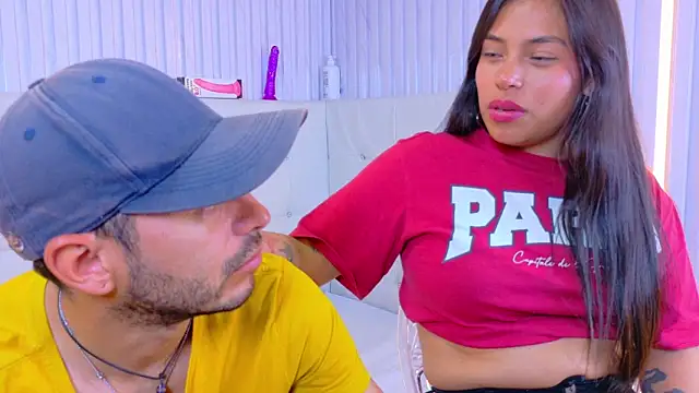 Snapshot of Fresh_and_Mei chatting on October 16, 2025, 4:24 am Fresh and Mei online show from October 16, 2025, 4:24 am