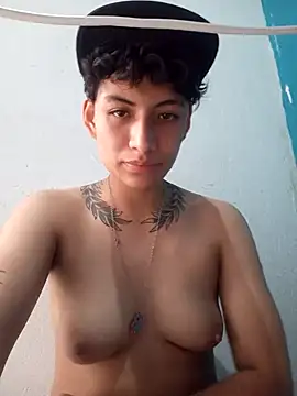 Owen tomboy online show from October 20, 2025, 8:09 pm