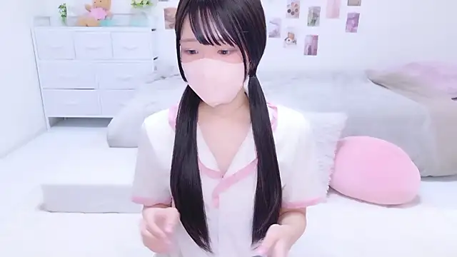 Snapshot of rinochi_ chatting on October 3, 2025, 5:10 pm rinochi online show from October 3, 2025, 5:10 pm