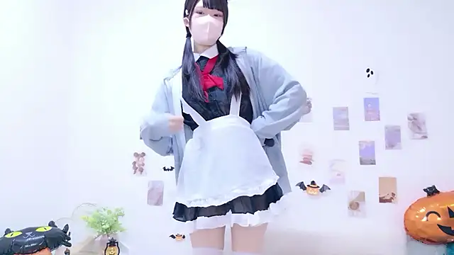 Snapshot of rinochi_ chatting on October 31, 2025, 10:16 am rinochi online show from October 31, 2025, 10:16 am