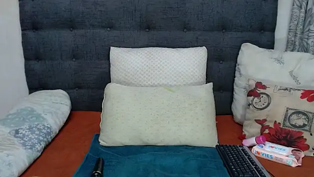 stunna-gir online show from January 14, 2026, 7:08 pm