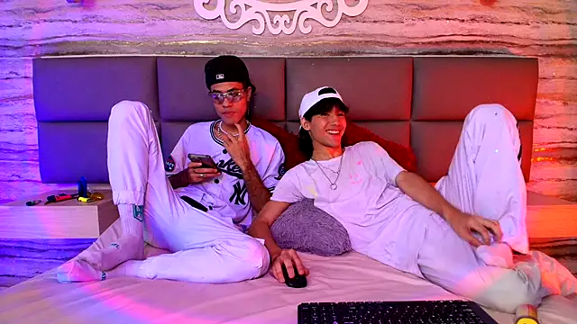 Snapshot of Lovers_21 chatting on September 28, 2025, 8:25 pm Lovers 21 online show from September 28, 2025, 8:25 pm