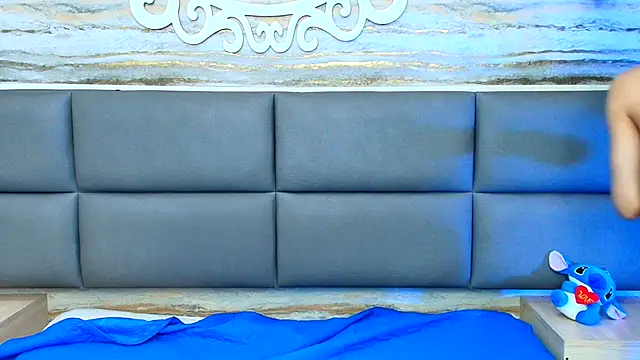 Snapshot of Lovers_21 chatting on October 28, 2025, 11:07 pm Lovers 21 online show from October 28, 2025, 11:07 pm