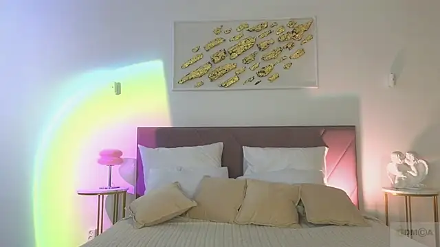 Nicole Broown  online show from February 8, 2026, 8:56 pm