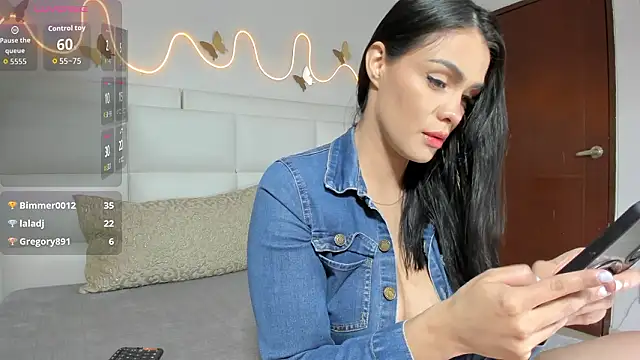 Antonella Maxwell online show from January 15, 2026, 7:17 pm