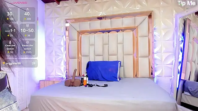 Sarah Adamss online show from February 13, 2026, 12:34 pm