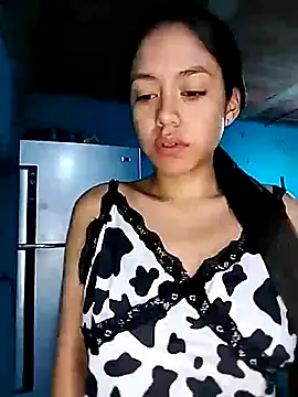 fabulousgirl online show from November 5, 2025, 5:29 am