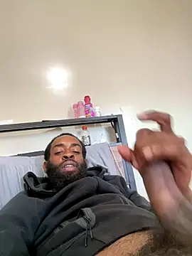 Snapshot of vaultclub chatting on October 8, 2025, 9:34 pm vaultclub online show from October 8, 2025, 9:34 pm