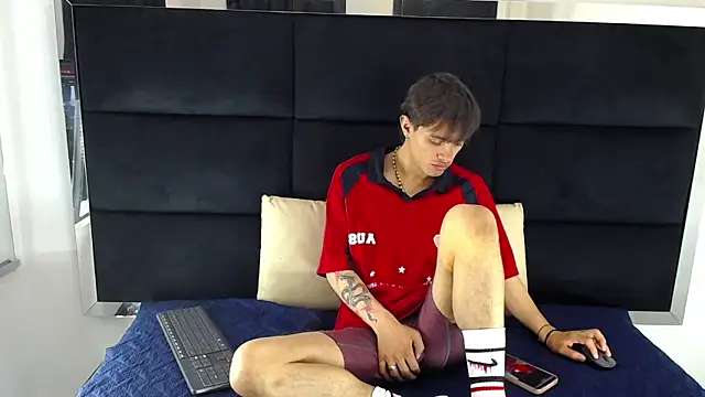 Jerom xx online show from October 20, 2025, 7:36 pm