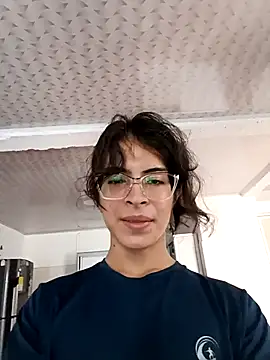 SoftieUwU online show from September 26, 2025, 5:28 pm