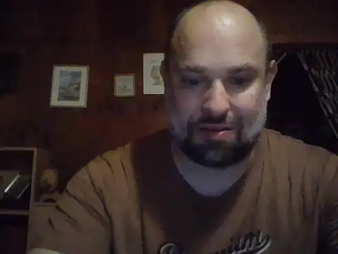 Snapshot of CristalDad chatting on October 21, 2025, 5:57 pm CristalDad online show from October 21, 2025, 5:57 pm