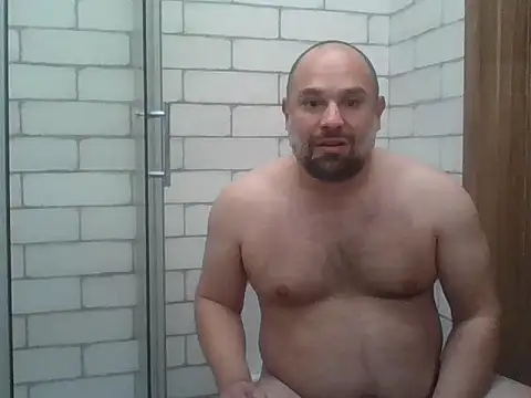 Snapshot of CristalDad chatting on November 7, 2025, 11:16 pm CristalDad online show from November 7, 2025, 11:16 pm