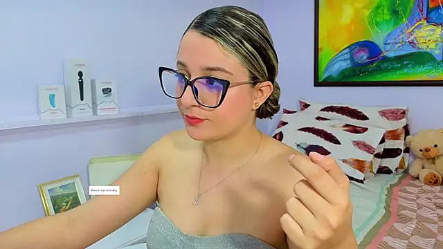 Snapshot of katiaa_lovv chatting on March 2, 2026, 12:01 pm katiaa lovv online show from March 2, 2026, 12:01 pm