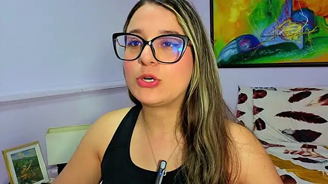 Snapshot of katiaa_lovv chatting on March 24, 2026, 12:21 pm katiaa lovv online show from March 24, 2026, 12:21 pm