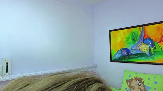 Snapshot of katiaa_lovv chatting on April 5, 2026, 12:19 am katiaa lovv online show from April 5, 2026, 12:19 am