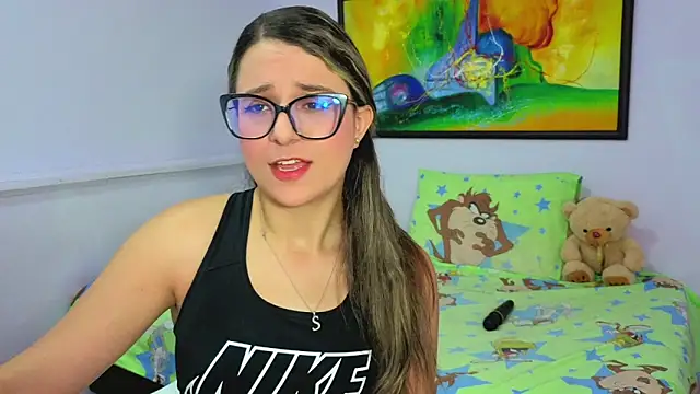 Snapshot of katiaa_lovv chatting on April 6, 2026, 12:06 pm katiaa lovv online show from April 6, 2026, 12:06 pm