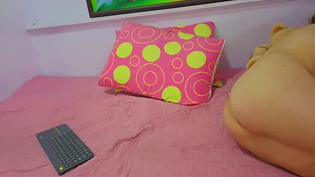 Snapshot of katiaa_lovv chatting on May 16, 2026, 7:45 pm katiaa lovv online show from May 16, 2026, 7:45 pm