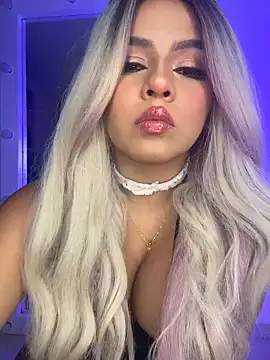 Snapshot of itsdanividarte chatting on October 20, 2025, 11:38 pm itsdanividarte online show from October 20, 2025, 11:38 pm