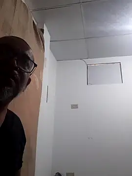 ANTHONYHOTT69 online show from November 8, 2025, 9:02 pm