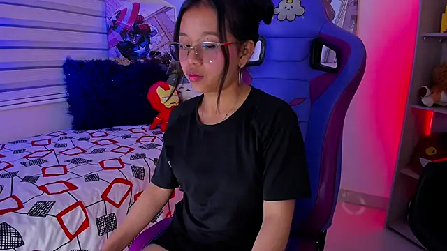 Zoe Skyler online show from October 8, 2025, 3:42 pm