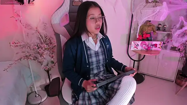 Zoe Skyler online show from October 29, 2025, 5:14 pm