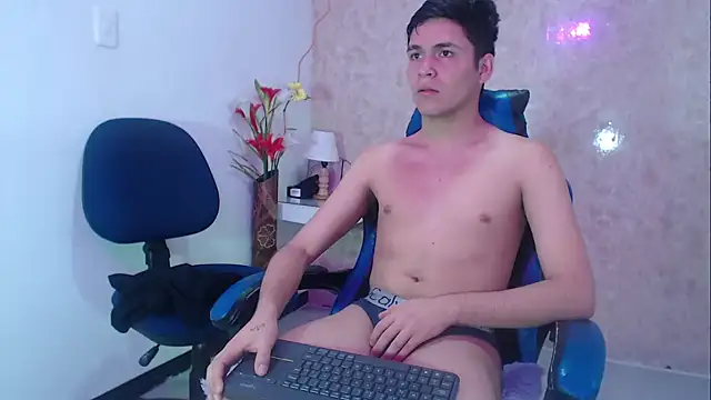 Aaron Foxxx online show from October 10, 2025, 1:10 pm